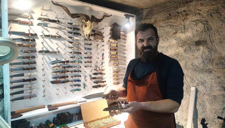 Yozgat’ta elektrik teknisyeni Abdullah Özkan hurda metalleri bıçaklara dönüştürüyor